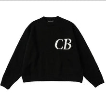 Laden Sie das Bild in den Galerie-Viewer, STRICKPULLOVER „CB“ – MINIMALISMUS MIT STATEMENT - BARBER TRENDS WORLD