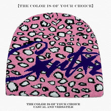 Laden Sie das Bild in den Galerie-Viewer, 🔥 MUST-HAVE BEANIE MIT COOLEN PRINTS 🔥