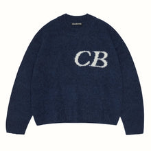 Laden Sie das Bild in den Galerie-Viewer, STRICKPULLOVER „CB“ – MINIMALISMUS MIT STATEMENT - BARBER TRENDS WORLD