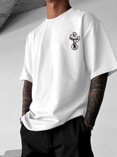 Laden Sie das Bild in den Galerie-Viewer, COOLES MÄNNER BAGGY TREND T-SHIRT - BARBER TRENDS WORLD