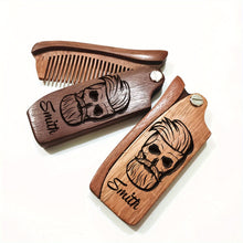 Laden Sie das Bild in den Galerie-Viewer, EDLER PERSONALISIERBARER BARTKAMM AUS SANDELHOLZ - BARBER TRENDS WORLD