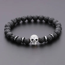 Laden Sie das Bild in den Galerie-Viewer, LAVASTEIN ARMBAND MIT TOTENKOPF - BARBER TRENDS WORLD