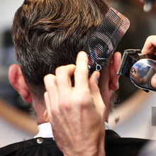 Laden Sie das Bild in den Galerie-Viewer, HOCHWERTIGE BARBER KÄMME IN DEN FARBEN EINER BARBER POLE 💈👍🏽 - BARBER TRENDS WORLD