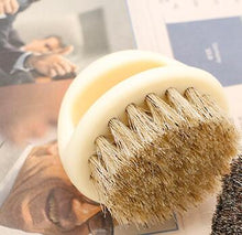 Laden Sie das Bild in den Galerie-Viewer, DIESE PROFESSIONELLE BART- UND BARBER-BÜRSTE IST EIN ECHTER KLASSIKER - BARBER TRENDS WORLD