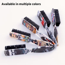 Laden Sie das Bild in den Galerie-Viewer, PROFESSIONELLE BARTBÜRSTEN MIT ORIGINELLEN BARBER COMIC PRINTS - BARBER TRENDS WORLD