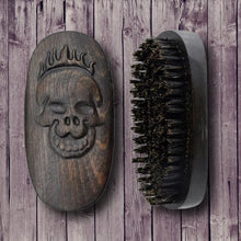 Laden Sie das Bild in den Galerie-Viewer, BESTSELLER! - REVOLUTIONÄRE BART-PEELINGBÜRSTE FÜR DIE ULTIMATIVE BARTPFLEGE! - BARBER TRENDS WORLD