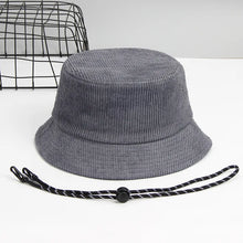 Laden Sie das Bild in den Galerie-Viewer, BUCKET HAT AUS KORDSTOFF FÜR MÄNNER - BARBER TRENDS WORLD