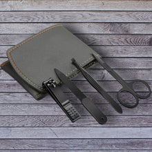 Laden Sie das Bild in den Galerie-Viewer, 4-TEILIGES MANIKÜRE-SET AUS EDELSTAHL FÜR MÄNNER - BARBER TRENDS WORLD
