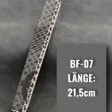 Laden Sie das Bild in den Galerie-Viewer, PROFI-KÄMME AUS DEM BARBER SHOP MIT FLEDERMAUS GRAVUR! - BARBER TRENDS WORLD