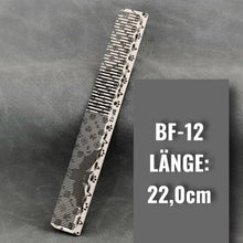 Laden Sie das Bild in den Galerie-Viewer, PROFI-KÄMME AUS DEM BARBER SHOP MIT FLEDERMAUS GRAVUR! - BARBER TRENDS WORLD