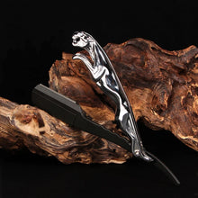 Laden Sie das Bild in den Galerie-Viewer, HOCHWERTIG RASIERMESSER MIT ORIGINELLEN LEOPARDEN GRIFF - BARBER TRENDS WORLD
