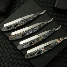 Laden Sie das Bild in den Galerie-Viewer, BARBER SHOP PROFI-RASIERMESSER MIT COOLEN TOTENKOPF- ODER CLOWN-PRINTS - BARBER TRENDS WORLD