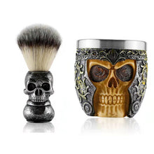 Laden Sie das Bild in den Galerie-Viewer, ROCK'N'ROLL RASIERPINSEL & SCHALE IN COOLER TOTENKOPF-OPTIK - BARBER TRENDS WORLD