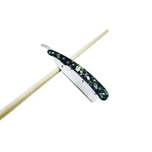 Laden Sie das Bild in den Galerie-Viewer, PROFI-RASIERMESSER MIT REBELLISCHEM TOTENKOPF-PRINT! - BARBER TRENDS WORLD