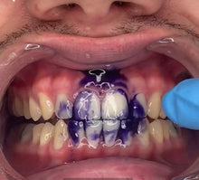 Laden Sie das Bild in den Galerie-Viewer, V34 WEIßENDE ZAHNCREME MIT ULTRA-VIOLETT PIGMENT-TECHNOLOGIE - BARBER TRENDS WORLD