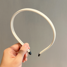 Laden Sie das Bild in den Galerie-Viewer, weisser Haarreifen für Männer - Leder-Optik