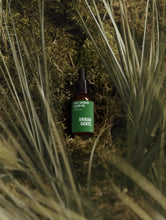 Laden Sie das Bild in den Galerie-Viewer, URBAN GENTS - TRUE SMOOTH BEARD OIL