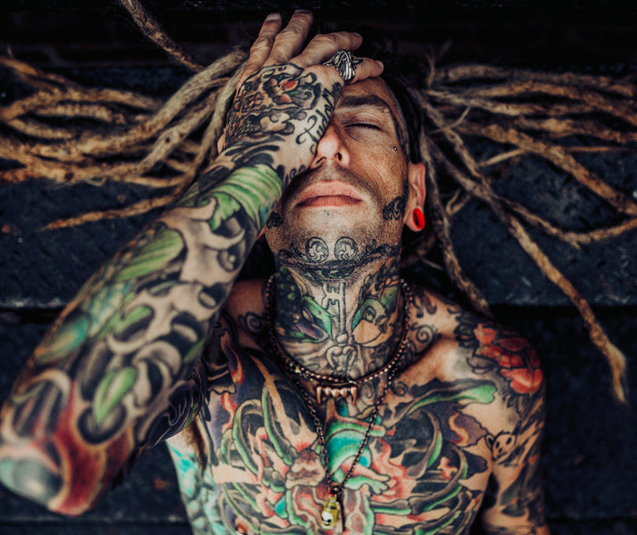 5 DINGE, DIE DEIN FRISCH GESTOCHENES TATTOO NICHT MAG!*