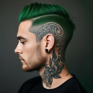Grüne Haare beim Mann