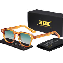 Laden Sie das Bild in den Galerie-Viewer, CATERSIDE HERREN-SONNENBRILLE – KLARER STYLE. STARKE AUSSTRAHLUNG.
