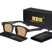 Laden Sie das Bild in den Galerie-Viewer, CATERSIDE HERREN-SONNENBRILLE – KLARER STYLE. STARKE AUSSTRAHLUNG.
