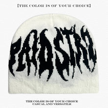 Laden Sie das Bild in den Galerie-Viewer, ⭐ STREET STYLE BEANIE MIT SIGNATUR ⭐
