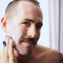 Laden Sie das Bild in den Galerie-Viewer, BESTSELLER! - REVOLUTIONÄRE BART-PEELINGBÜRSTE FÜR DIE ULTIMATIVE BARTPFLEGE! - BARBER TRENDS WORLD
